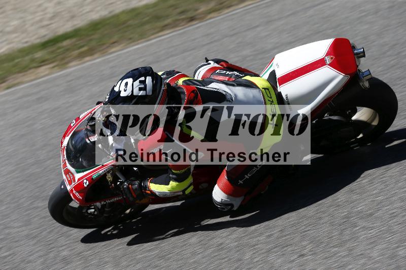/15 22.05.2026  Plüss Moto Sport  Discover the Bike ADR /Gruppe rot - Race 3/916